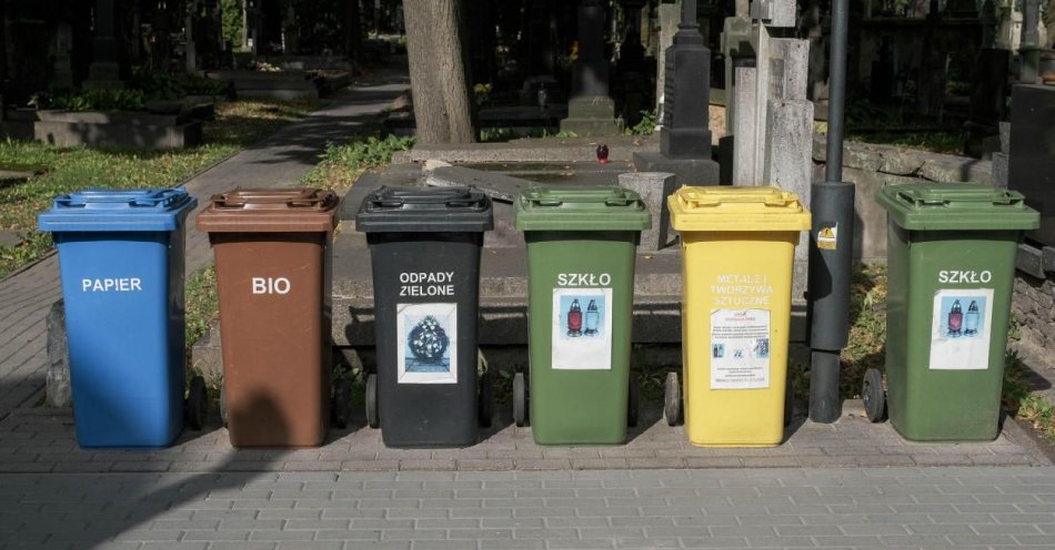 zdjęcie: Specjalna wyszukiwarka pomoże mieszkańcom Poznania segregować odpady / fot. PAP