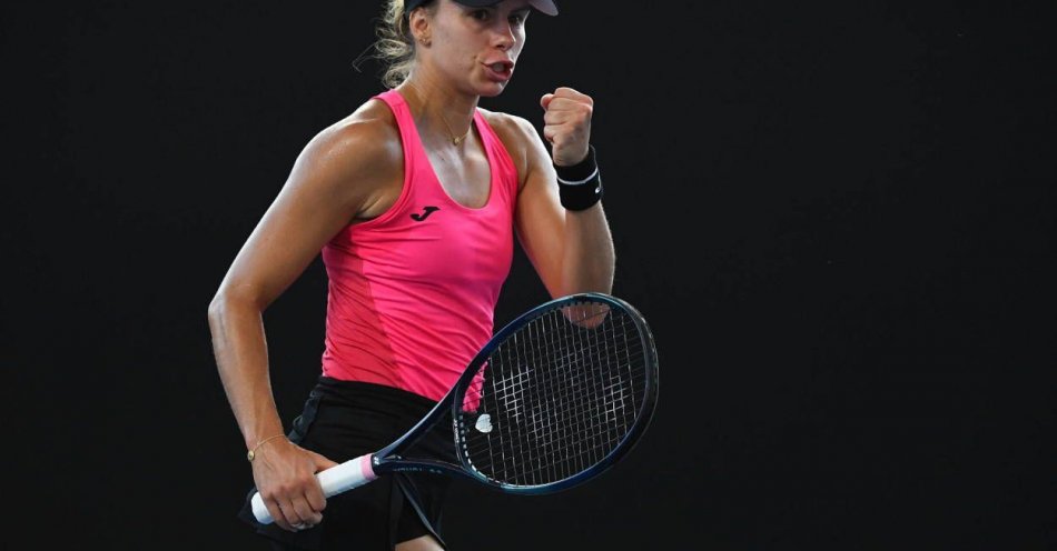 zdjęcie: Turniej WTA w Abu Zabi - Linette awansowała do ćwierćfinału debla / fot. PAP