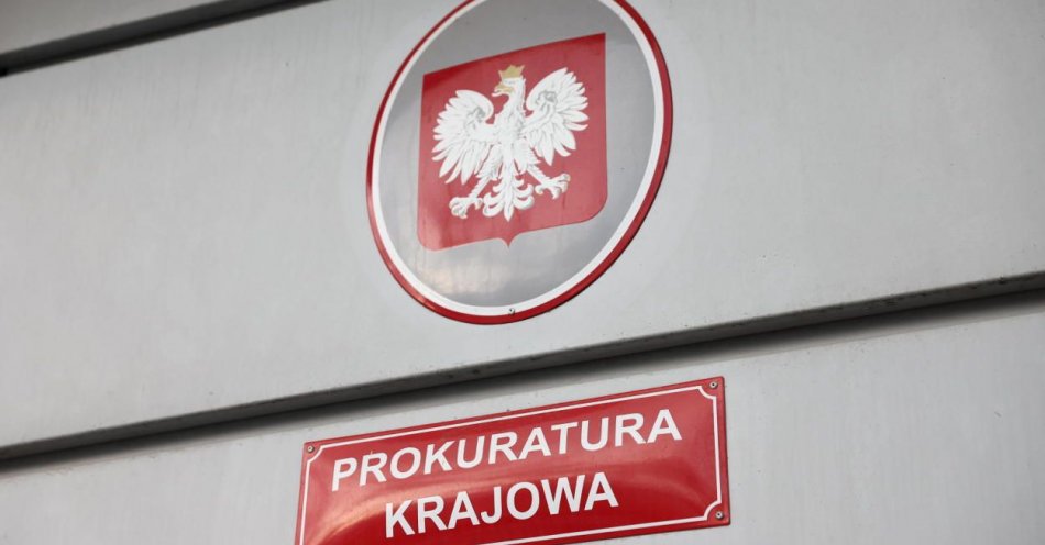 zdjęcie: 19 osób stanie przed sądem pod zarzutem wyłudzenia 21 mln zł VAT / fot. PAP