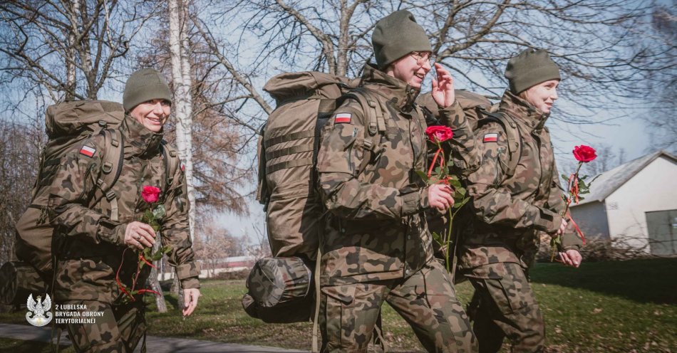 zdjęcie: Terytorialna służba wojskowa przyciąga kobiety / fot. nadesłane