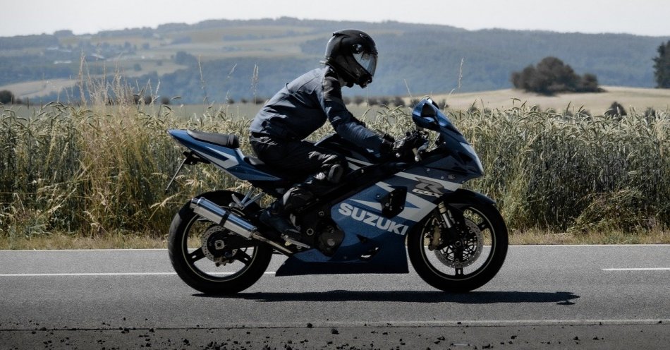 zdjęcie: Motocyklista zginął w wypadku drogowym w Kętach / pixabay/8125754