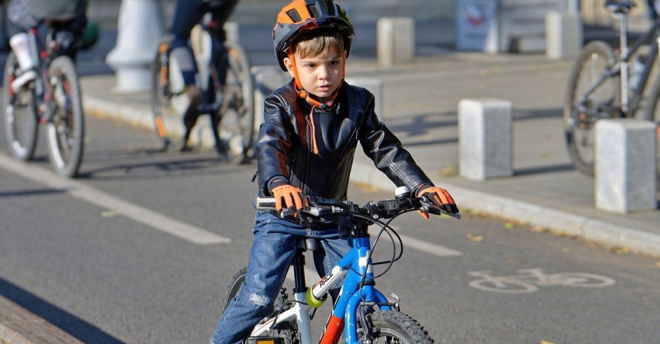 zdjęcie: Zadbajmy o to, by nasze dzieci miały kartę rowerową / pixabay/7525221