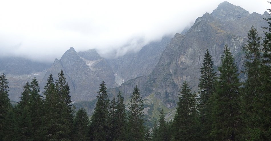 zdjęcie: W górach wyraźnie się ochłodziło, jest mglisto i może popadać / pixabay/3671805