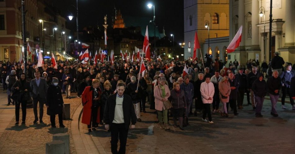zdjęcie: Marsz Pamięci ofiar katastrofy smoleńskiej / fot. PAP
