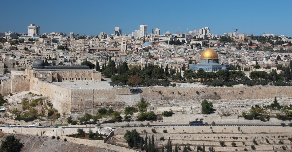 zdjęcie: Rektor KUL sprzeciwił się atakowi na Izrael i zaapelował o modlitwę / pixabay/1314895