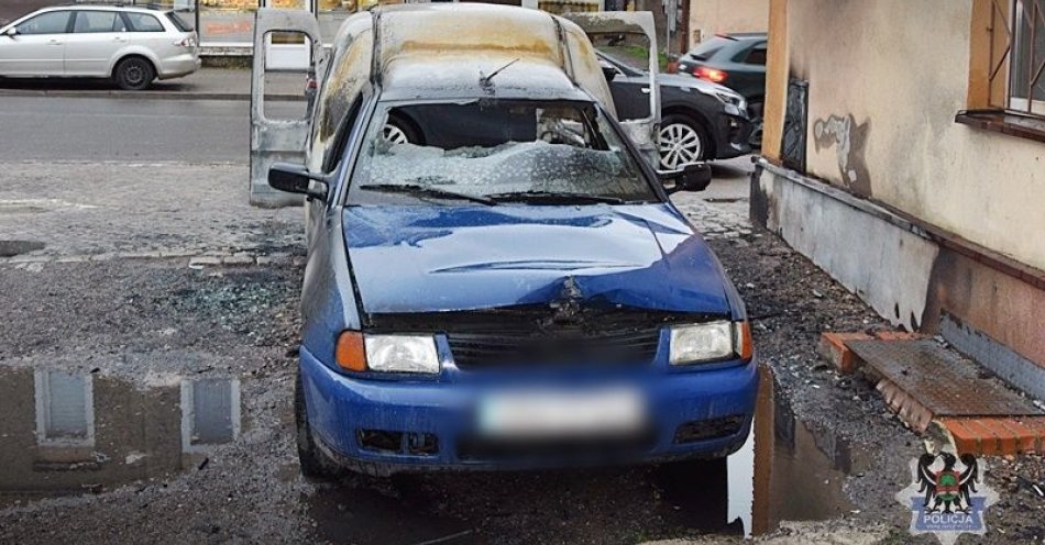 zdjęcie: Podejrzany o podpalenie samochodu i zmuszanie do określonego zachowania zatrzymany / fot. KMP w Wałbrzychu