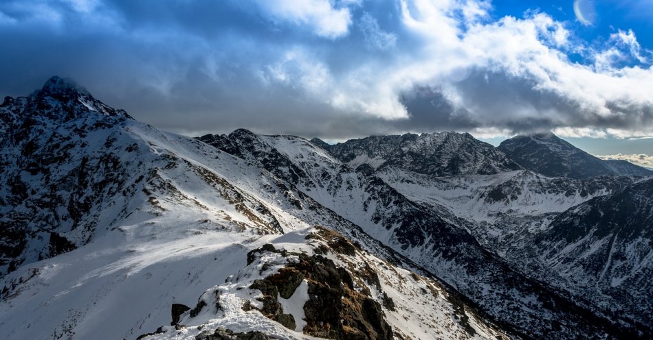 zdjęcie: W Tatrach mróz, opady śniegu i pierwszy stopień zagrożenia lawinowego / pixabay/1124948