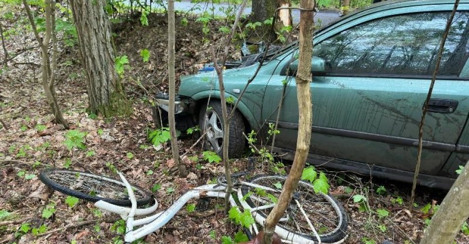 zdjęcie: Nietrzeźwy kierowca Opla Astry potrącił rowerzystę – ranny mężczyzna trafił do szpitala / fot. KPP w Miliczu
