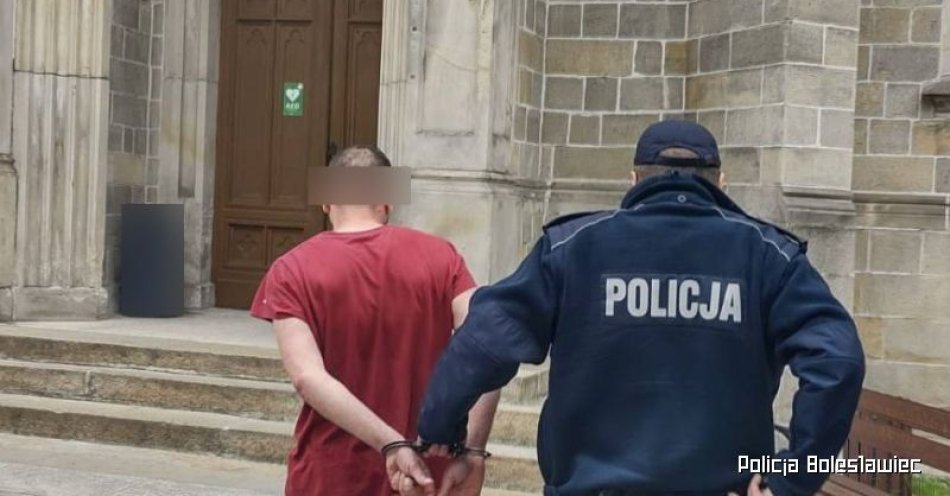 zdjęcie: Do aresztu trafił sprawca przemocy domowej, znęcał się nad konkubiną i jej córką / fot. KPP w Bolesławcu