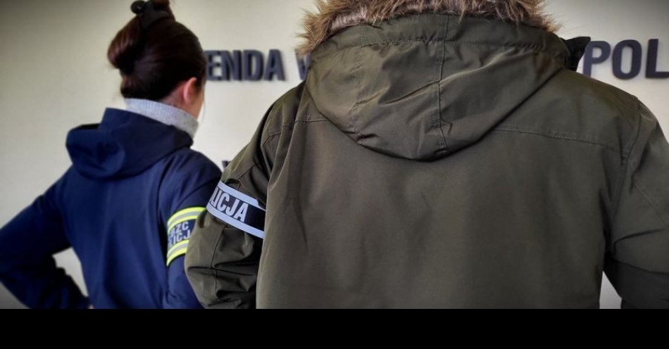 zdjęcie: Jadąc na służbę zatrzymali 41-latka pod wpływem amfetaminy / fot. KMP w Elblągu