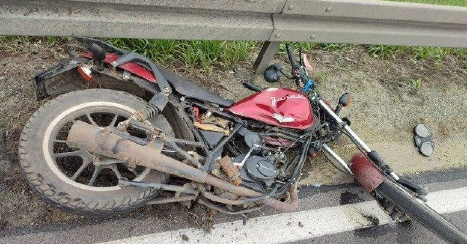 zdjęcie: Wypadek z udziałem motorowerzysty / fot. KPP w Ostródzie