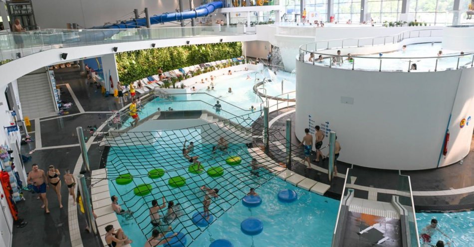 zdjęcie: Fabryka Wody otwarta - aquapark, saunarium i edukatorium za 375 mln zł / fot. PAP