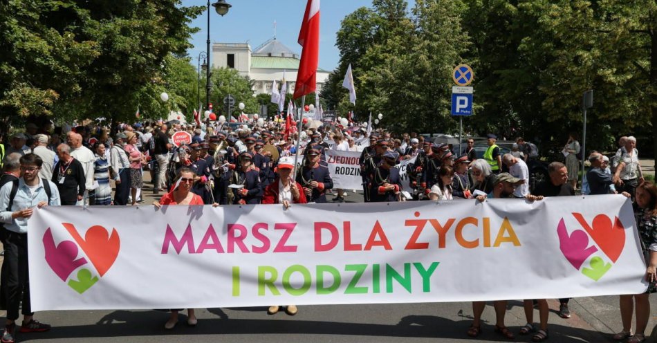 zdjęcie: Ulicami Warszawy przeszedł Marsz dla Życia i Rodziny / fot. PAP