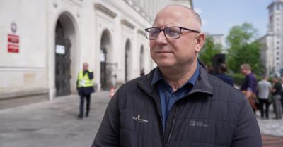 Rolnicy z Wielkopolski i Opolszczyzny protestują przeciwko likwidacji ich miejsc pracy. Minister rolnictwa deklaruje szukanie rozwiązań