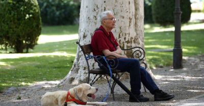 Emerytury kobiet są niższe od mężczyzn o około 1,5 tys. zł