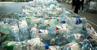 Nie każda butelka od 1 października będzie podlegała zwrotowi; na etykiecie trzeba szukać znaku kaucji