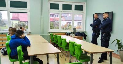 Policjanci z Choszczna przeciwdziałają handlowi ludźmi