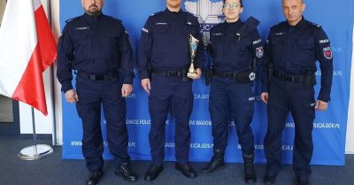 Wadowiccy policjanci na podium wojewódzkich zawodów ratowników