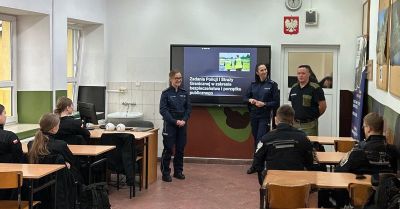 Jak Policja i Straż Graniczna współpracują z klasą mundurową