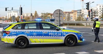 We Wszystkich Świętych 1,5 tys. policjantów patroluje drogi i okolice cmentarzy na Mazowszu