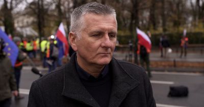 Polscy plantatorzy tytoniu protestują przeciwko planom WHO i UE. Ostrzegają, że nowe regulacje mogą doprowadzić do likwidacji całego sektora