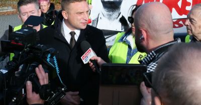 Gorzowska prokuratura okręgowa stawia kolejne zarzuty Bąkiewiczowi