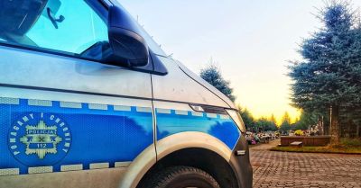 Organizacja ruchu przy cmentarzach w Łomży na Wszystkich Świętych