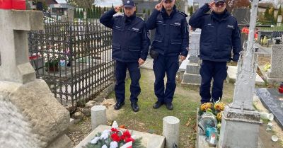 Policjanci z Dorohuska uczcili przedwojennego funkcjonariusza
