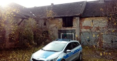 Policja sprawdza miejsca, gdzie nocują bezdomni przed zimą