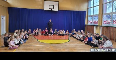 Policjanci z Pińczowa uczą uczniów o bezpieczeństwie