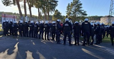 Spokój na stadionie w Lęborku po policyjnym zabezpieczeniu meczu