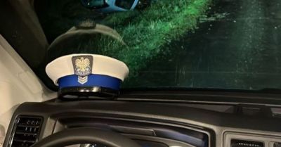 Nietrzeźwy kierowca dachował w Goleniowie po przyspieszeniu