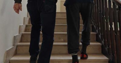 Areszt za odbiór pieniędzy w oszustwie na wnuczka