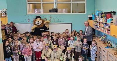 Bądź Widoczny w Sobótce policja i szkoła uczą bezpieczeństwa