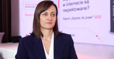 Raport o prawach dziecka w sieci: Młodzi boją się hejtu i utraty prywatności. Często z tymi problemami muszą radzić sobie sami