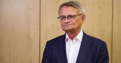 Polska gospodarka coraz mniej zależna od węgla, ale wciąż znacząco od importu ropy i gazu. Transformacja wymaga stabilnych źródeł finansowania