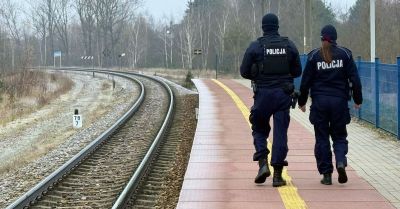 Trzeci stopień alarmowy CHARLIE na kolei. Policja wzmacnia ochronę