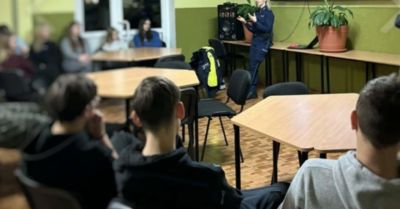 Eksperyment w Grajewie pokazał jak odblaski ratują życie