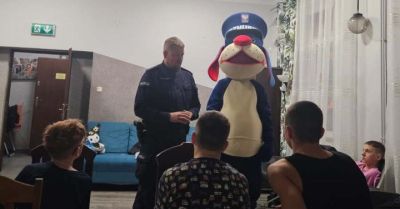 Sznupek i policjanci odwiedzili pacjentów i dzieci z Przystani