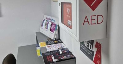 Defibrylator dostępny w posterunku policji w Majdanie Królewskim