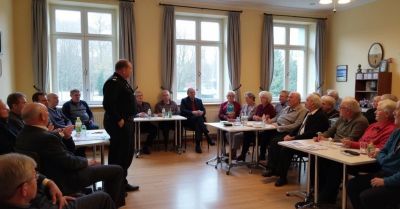 Debata o bezpieczeństwie seniorów w Mszanowie