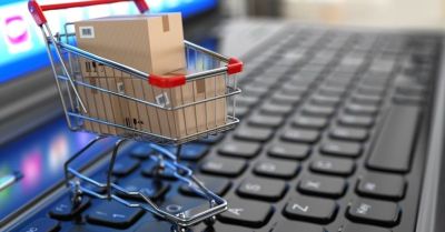 Oszukali seniorkę przez komunikator i ukradli ponad 16 tysięcy zł