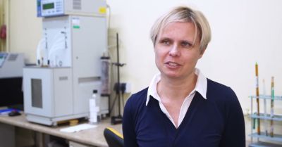 Osiem na 10 płynów do spryskiwaczy nie spełnia norm. Z roku na rok ich jakość spada