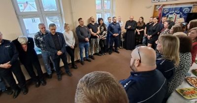 Wigilijne spotkanie policjantów z Kościerzyny pełne ciepła