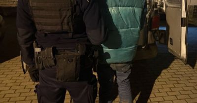 Wezwał pomoc i wylądował w areszcie
