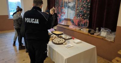 Policja czuwa na jarmarkach świątecznych w Bieszczadach