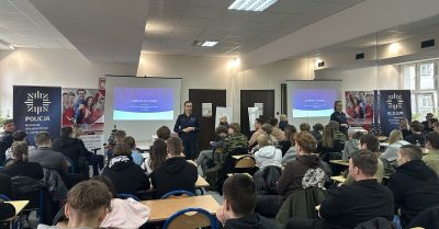 Cyberprzemocy mówimy NIE: debata edukacyjna w Jaworznie