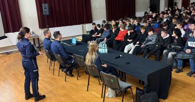 Sułkowice uczą młodzież o cyberzagrożeniach i bezpieczeństwie