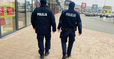 Wzmożone patrole policji w galeriach przed świętami