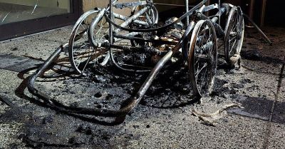 Zatrzymany po podpaleniu wózka przed ośrodkiem pomocy